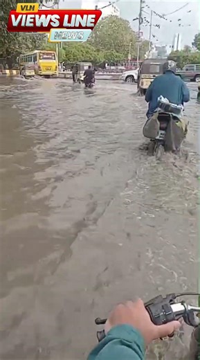 Breaking Karachi Flood Alert 🚨 | Heavy Rain in City #KarachiMonsoon #HeavyRainKarachi #RainInKarachi