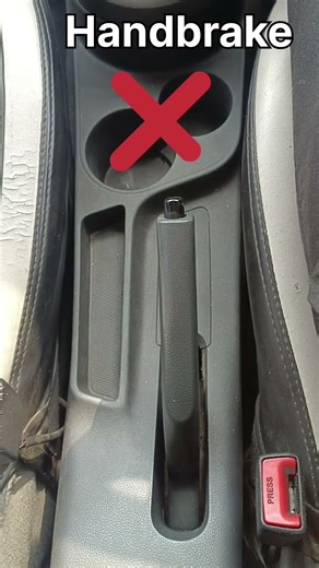 How to use a Handbrake Switch ✅#learntodrive