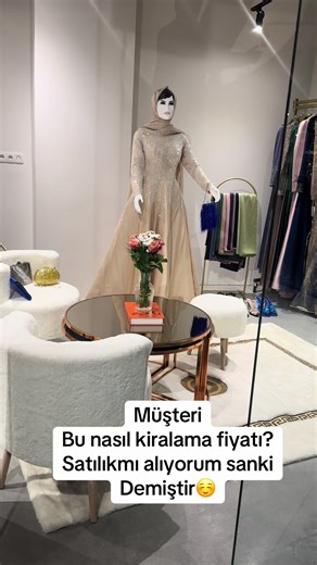 Esraerdemcouture TikTok'ta