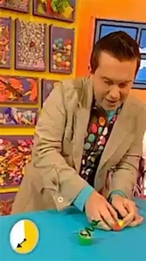 Mister Maker on Instagram: "Got a minute to spare? 🐞 Get creative with this bobbly, wobbly bug craft! #mistermaker #mistermakerofficial #diycrafts #easycraftsforkids #craftsforkids #00s #reducereuserecycle"