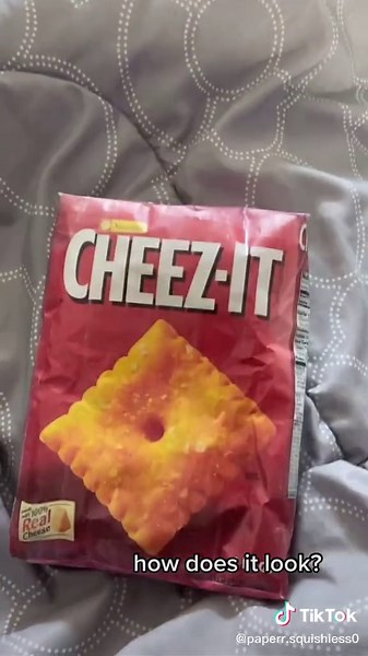 Giant Cheez-It Paper Squishy Crafting Tutorial