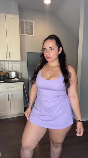 How cute is this everyday dress with built in shorts though 😜😍 code veefam21 for 20% off!#halarahalaragirls #halara #halaracouple @halara_official