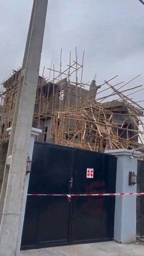 34 reactions | Scene of the two-storey building that collapsed at 43,...