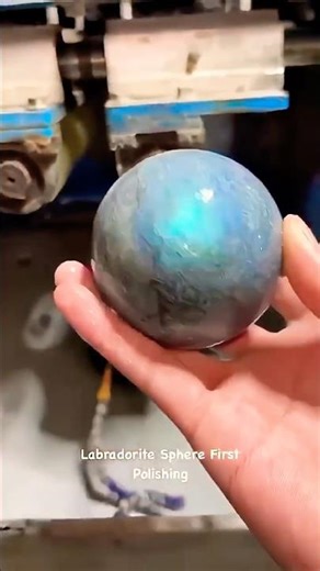 Labradorite Polishing Process | From Raw Crystal to Brilliant Shine