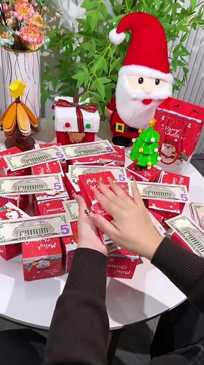 Explosive Christmas Gift Boxes for Memorable Surprises