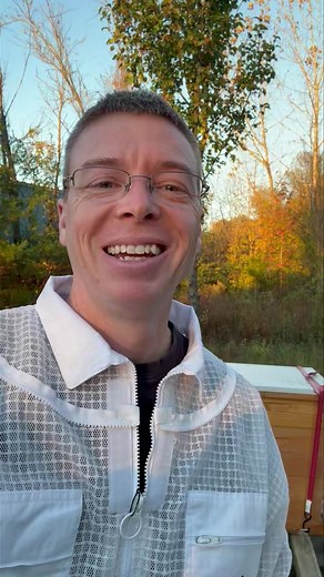 Gonna be really cool to inspect bees and their health using microscopes this Saturday! https://growingsuccessbees.com/pages/free-classes | Growing Success Bee Company