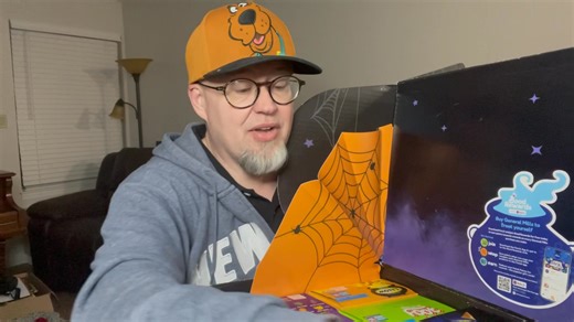 Johnny shares the ​⁠ General Mills Halloween Snack Pack! Support our show at www.patreon.com/cerealboxpodcast | Back of the Cereal Box