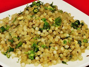 Sabudana Khichadi - Marathi Recipe | Madhura's Recipe