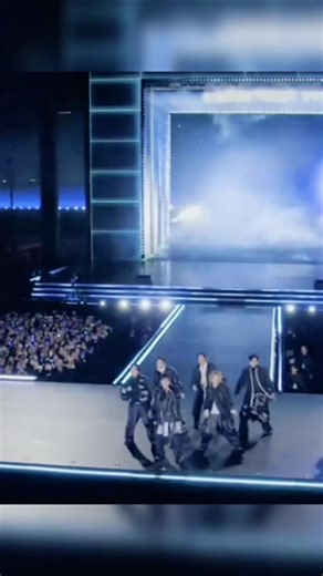 BTS PERFORMS 'MIC DROP' LIVE IN SEOUL