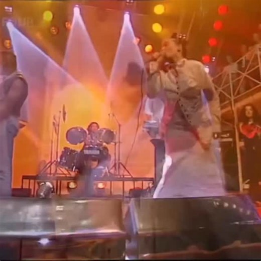 87K views · 8.8K reactions | Björk performing "Venus As a A Boy" on...