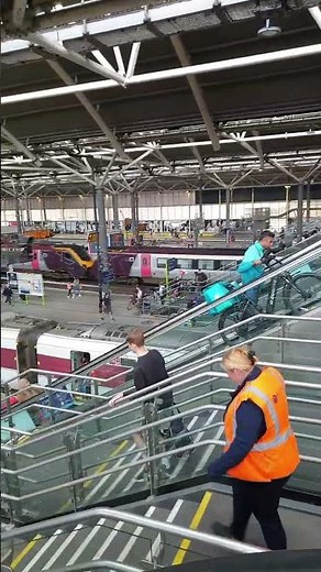 Leeds. Train station.