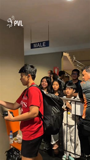 The Kim-Kim connection! Kianna and Kim making sure the fans go home happy with some post-game fan service. ✨ #PVL2026 | Premier Volleyball League