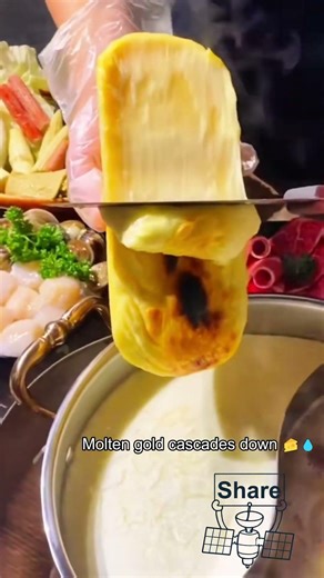 Cheese Blade Melts Burger