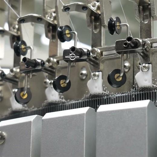 2 meters High-Leg Knitting Machine | Precision Knitting Details