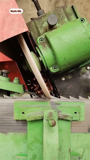Blade Grinding Machine for Saw Blade Sharpening | Good Tools & Machines ⚙️🪚#shorts