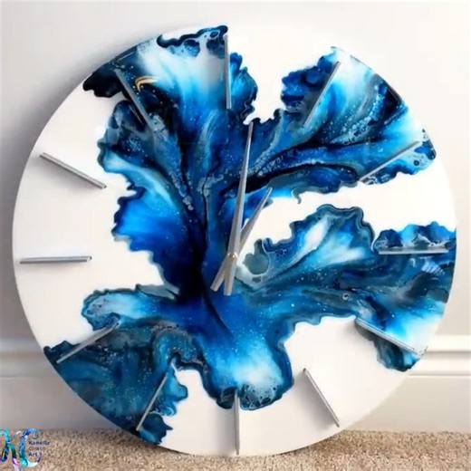 WATCH How I Made This Clock! - Acrylic Pour Paintings . #kanellaciracoart #art #acrylic #acrylicart #acrylicpainting #satisfying #clocks | Kanella Ciraco Art