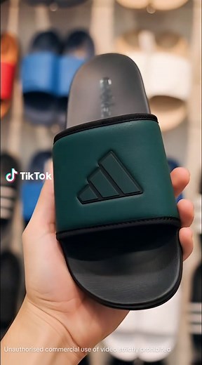 Adidas Lifestyle Adilette Comfort Slides Review