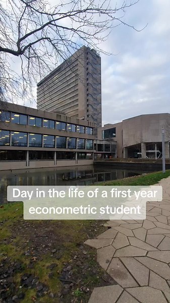 Un día en la vida de un estudiante de econometría