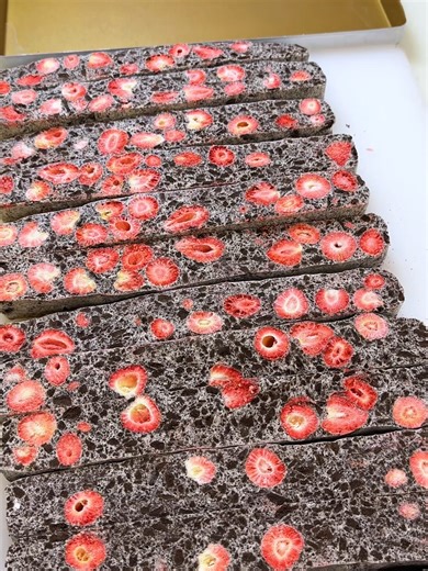 Freshly Made Strawberry Snowflake Crisp #handmade #homemade #snowflakecrisps