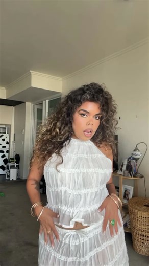 Bianca on Instagram: "Springy spring spring"