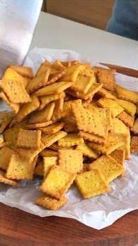 Ghar aate se hi beta bola, wow mumma!... Black Pepper Biscuit Recipe