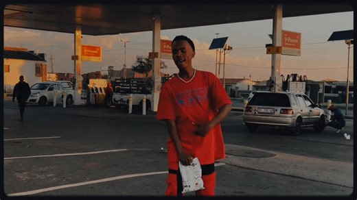 Let's keep streaming my new project THE CHULO PACK out now everywhere. Click the link below to listen. 🔗: https://ffm.to/papii-chvlo-the-chulo-pack Production & Engineering : Tehtection Beats #southafricanmusic #SAHipHop | Papii Chvlo