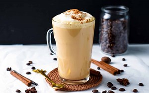 Healthy Pumpkin Spice Latte (Low Calories, Vegan)