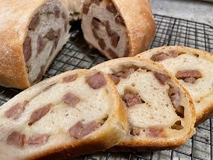 Sicilian Sausage Roll Bread