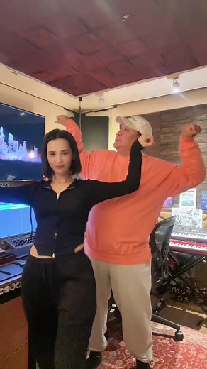 TikTok의 sammysam aka king panda