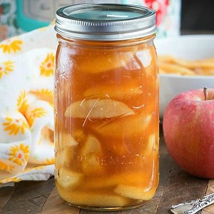 We made homemade apple pie filling in our Instant Pot in just about 20 minutes!! (stovetop directions included too) Full instructions ----> https://goo.gl/rN5gmS | The Typical Mom