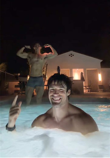 Wyatt (@wyatt_cushman)’s video of shane and carmen