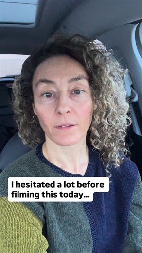 Three weeks ago, after my mastectomy, my surgeon told me I should do chemotherapy — to reduce the risk of recurrence in five years. And something in me went heavy. Because my gut is whispering that I might be capable of another path. A path that asks for absolute commitment. For a level of discipline and devotion that touches every single aspect of life. I also know this isn’t the first time I’ve stood here. For two years, I chose the natural road. And it was incredibly lonely. I had to fight fo