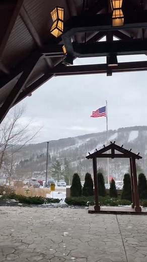 Slopes, spa, snow tubing, and more! ❄️🧖‍♀️ Everything you need for an unforgettable winter vacation is at Greek Peak and Hope Lake Lodge. Staying at Hope Lake Lodge means unmatched convenience with close proximity to the mountain, shuttle service, and on-site amenities like Carvers Steakhouse, Cascades Indoor Waterpark, and Waterfalls Spa. To learn more and start planning your trip, visit our website today! https://www.greekpeak.net/plan-your-stay/ | Greek Peak Mountain Resort