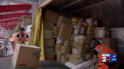 Small value packages subject to tariffs after loophole closes