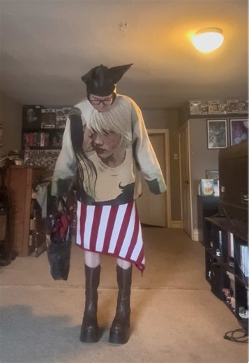 Creative Styling: Transforming Friends' Outfits with Artistry