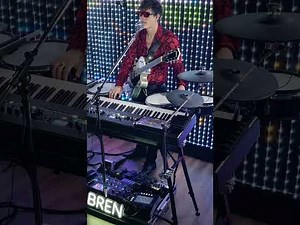 One Man Band plays all 90s Music!