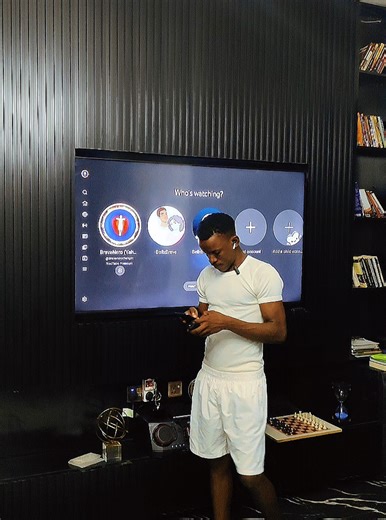 @BraveNero✝️🤍💡 📖 Romans 8:8 — KJV “So then they that are in the flesh cannot please God.” Romans 8:8 (KJV) — “So then they that are in the flesh cannot please God.” KJV: Walking in the flesh is not about your body but about who governs your heart. When life is ruled by selfish desires, fear, pride, and the need to satisfy self first, the heart moves away from God’s truth. NLT: Those who are dominated by sinful nature think about sinful things, but those who are controlled by the Spirit think 