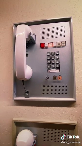 Comparison of Step and XY Dial Tone Machines