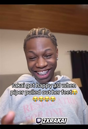 Capri's Hilarious Ankle Moment with Piper Rockelle