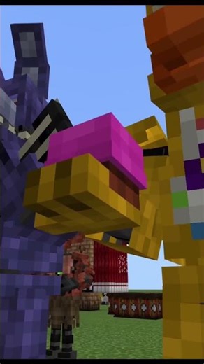 POOR CUPCAKE! #shorts #minecraft #fnaf