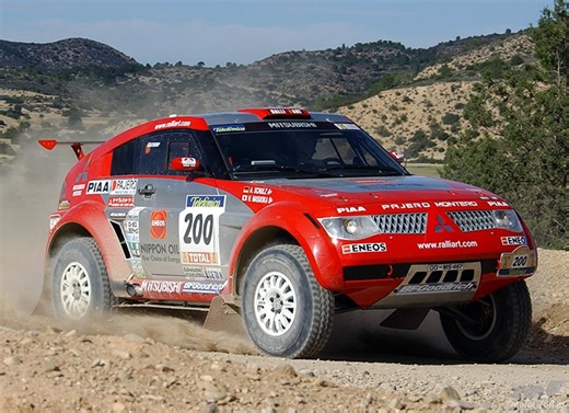 三菱「パジェロエボリューション」で目指せパリダカ連覇！増岡浩選手03年元日スタート！【今日は何の日？1月1日】 | Motor-Fan[モーターファン] 自動車関連記事を中心に配信するメディアプラットフォーム