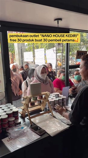 NANO HOUSE KEDIRI: Buka Outlet, 30 Pembeli Pertama Gratis Produk!