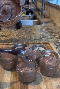 Quick & healthy chocolate pudding | Plant-based dessert