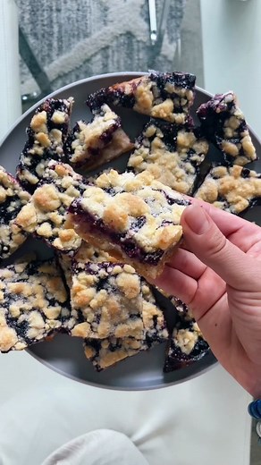 Delicious Lemon Blueberry Shortbread Bars Recipe