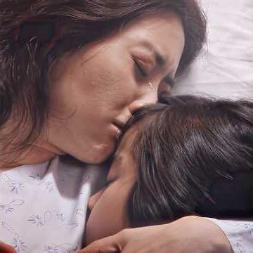 EVERY MORNING THIS CHILD CHECKS IF HER MOM IS STILL BREATHING, BUT THE ENDING IS STILL HEARTBREAKING
