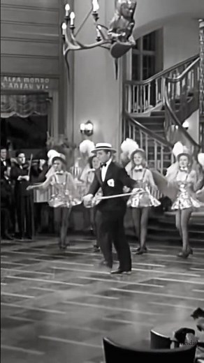 Clark Gable singing ‘Puttin’ on the Ritz’ in film “Idiots Delight” (1939) #oldhollywood