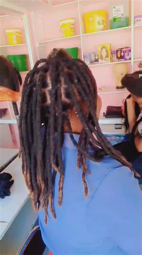 fozia model saloon (@foziamodelsaloon)’s videos with Reggae Strong - Lucky Dube