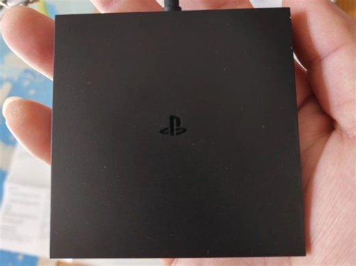 psvr2加pc适配器开箱，steam一次配置成功，看电影分辨率太低，用的skybox，接ps5玩游戏还行，