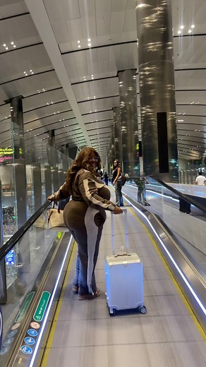 Mary Godwin Akpan on Instagram: "One of the most beautiful countries I’ve seen yet 😍🇶🇦 Will I go again? YESSSS #travel #vlog"