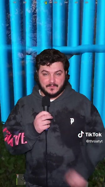 Raiding Neighbors with Sulfur in Rust Game